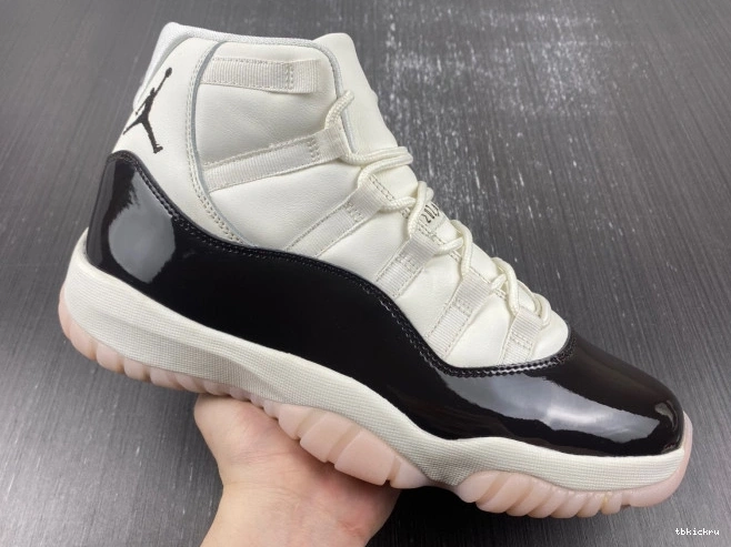 Reps TBkick AR0715-101 WMNS Jordan Air 11 Neapolitan 0704